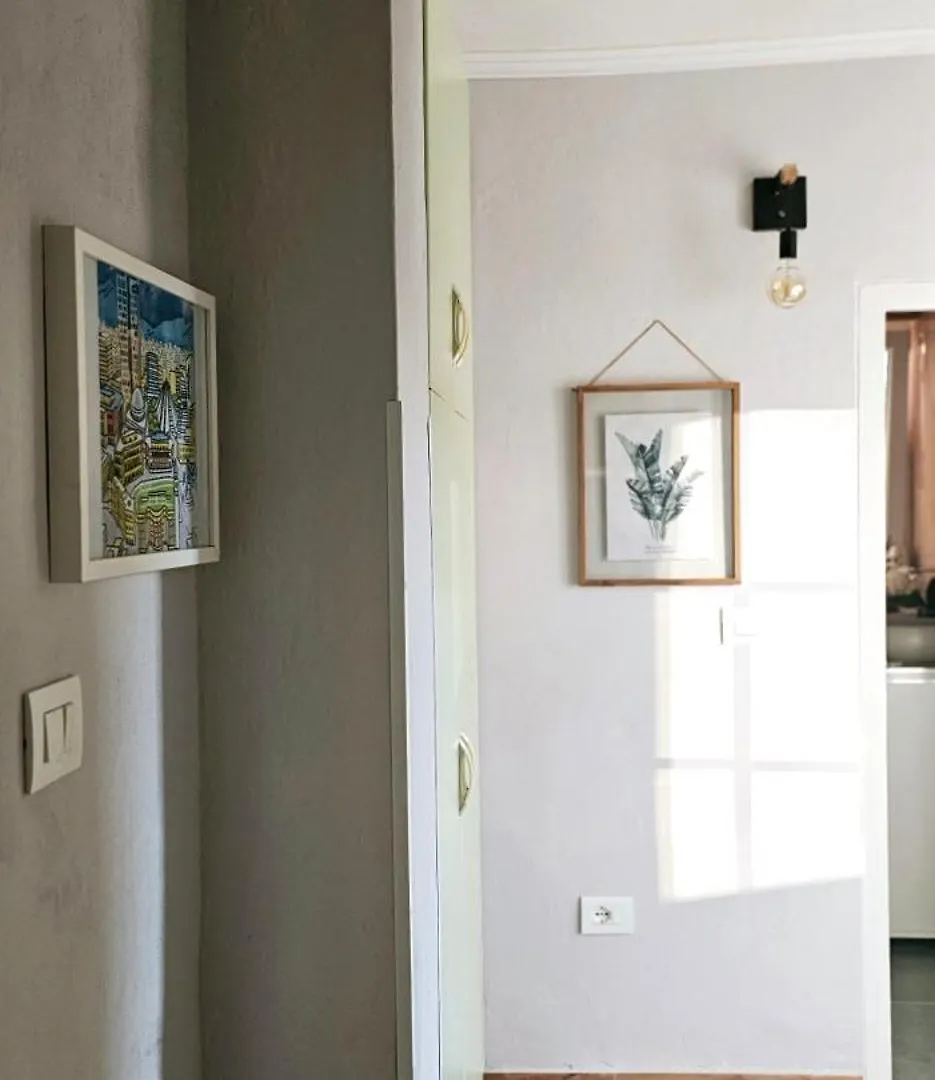 Nuci'S Place, Lovely Apt With Balcony Near Blloku Tiran Daire