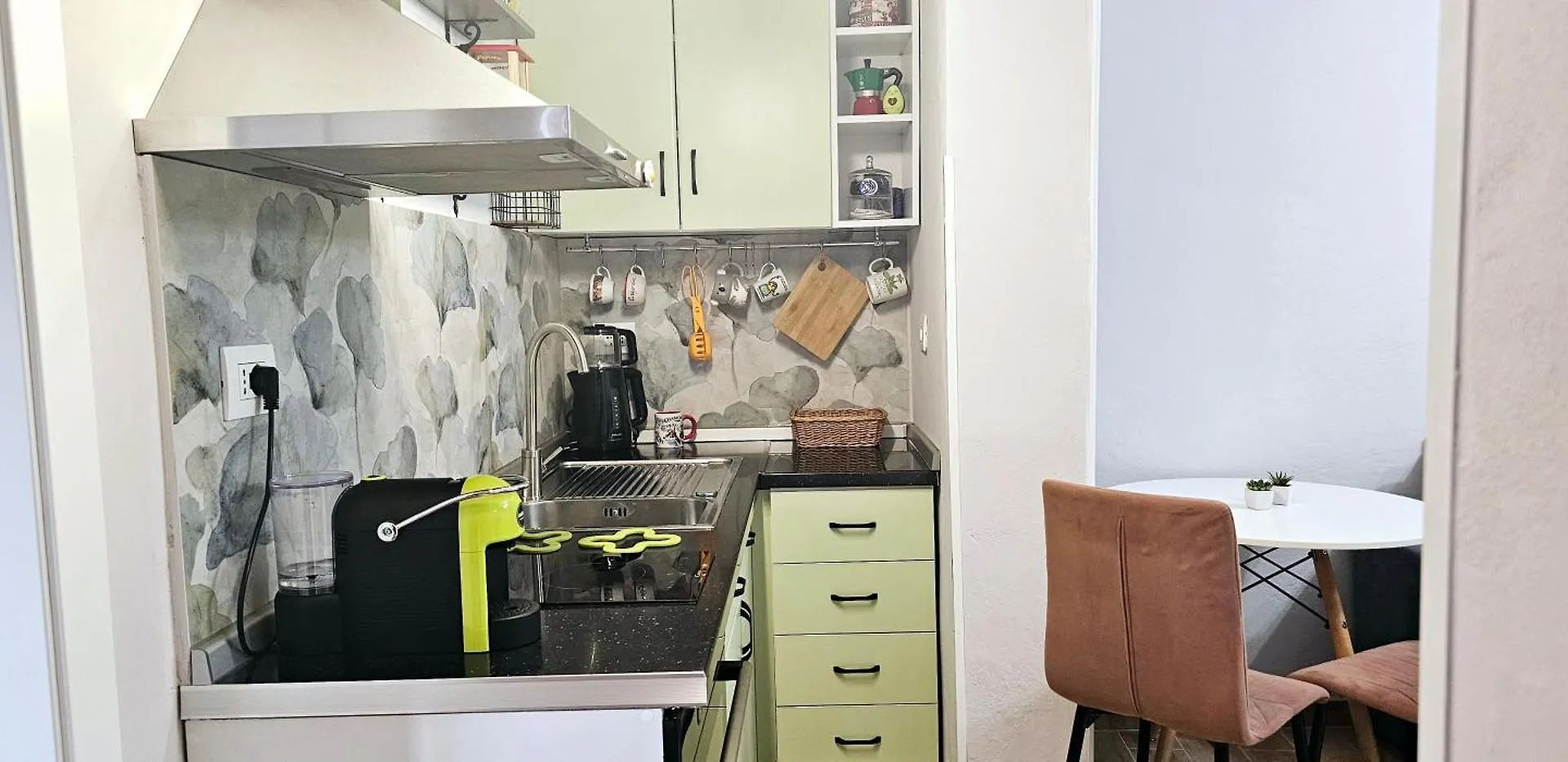 Nuci'S Place, Lovely Apt With Balcony Near Blloku Tirana Apartment